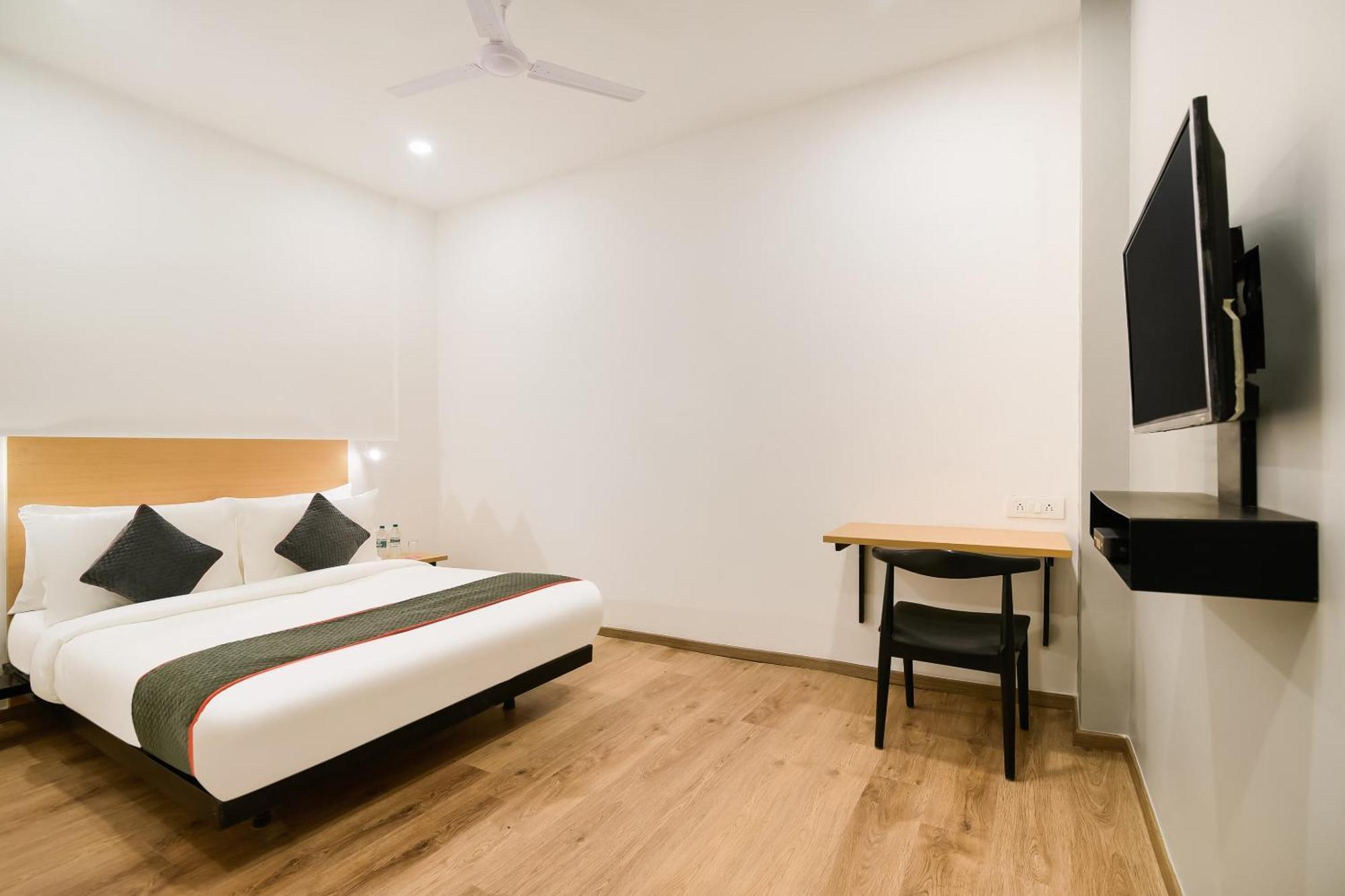 Hotel Townhouse The Awadh Airport Near Chaudhary Charan Singh International Airport Bijnaur Zewnętrze zdjęcie