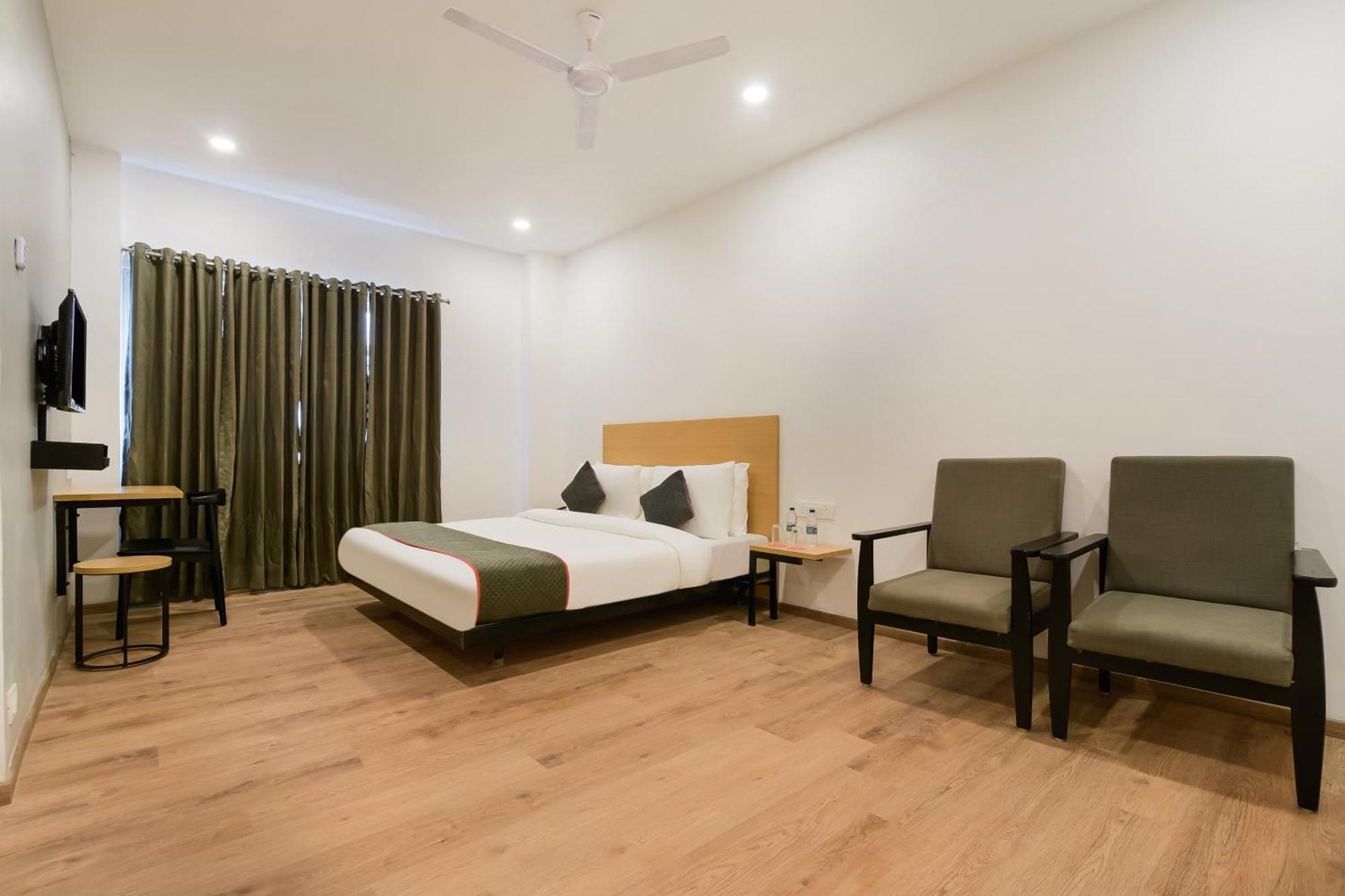 Hotel Townhouse The Awadh Airport Near Chaudhary Charan Singh International Airport Bijnaur Zewnętrze zdjęcie