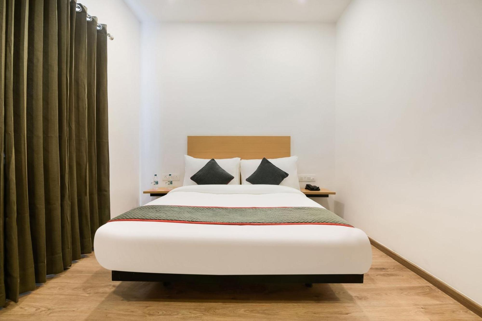 Hotel Townhouse The Awadh Airport Near Chaudhary Charan Singh International Airport Bijnaur Zewnętrze zdjęcie