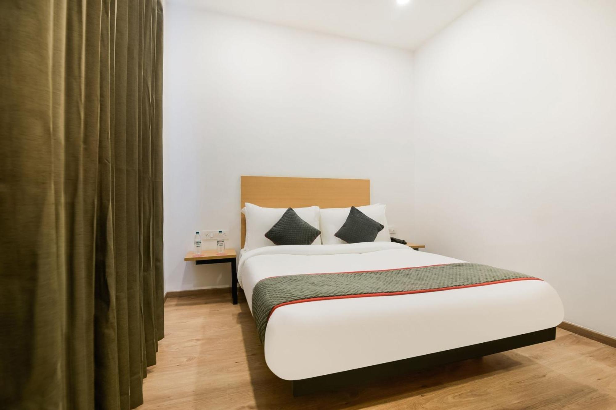 Hotel Townhouse The Awadh Airport Near Chaudhary Charan Singh International Airport Bijnaur Zewnętrze zdjęcie