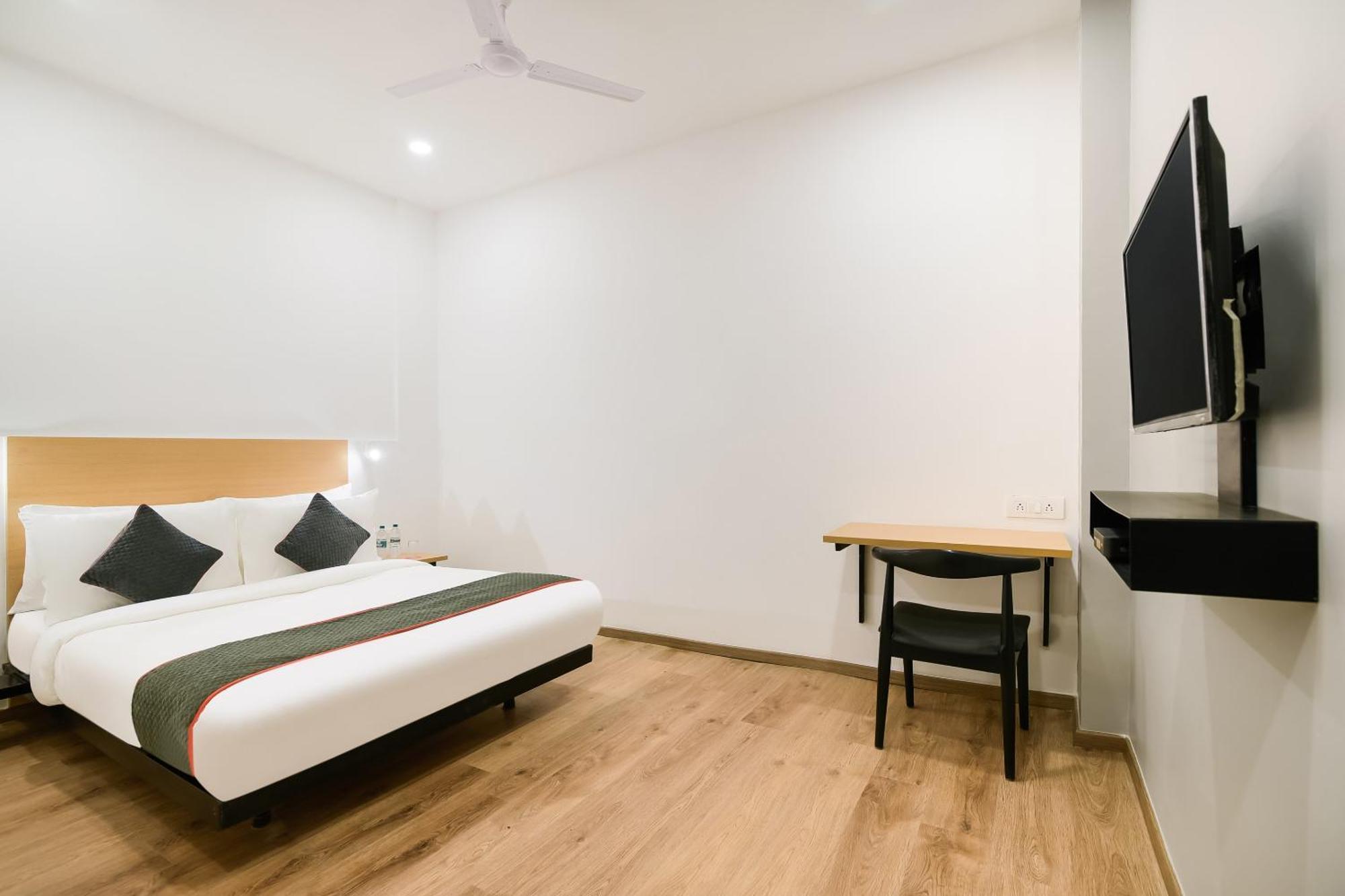 Hotel Townhouse The Awadh Airport Near Chaudhary Charan Singh International Airport Bijnaur Zewnętrze zdjęcie