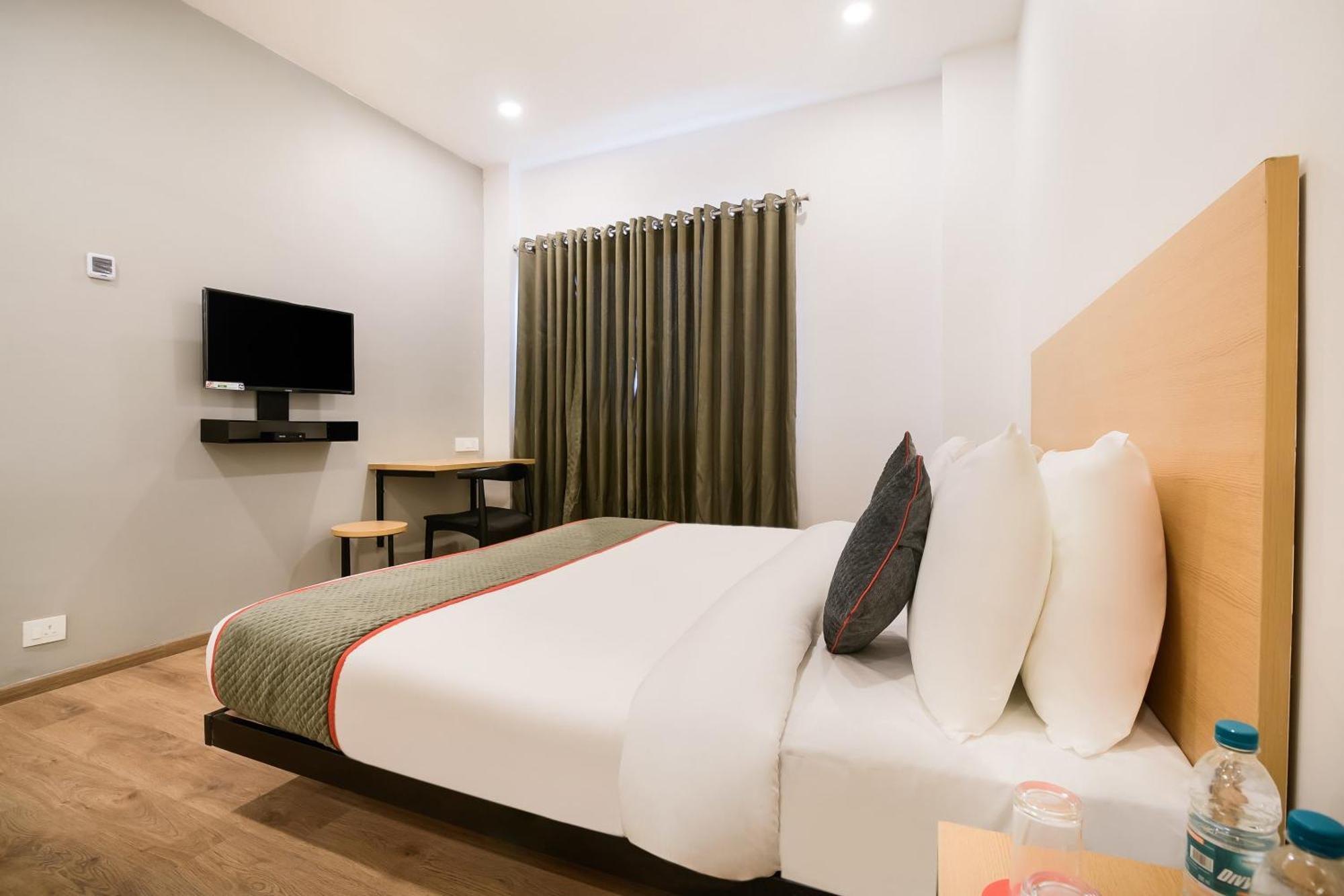 Hotel Townhouse The Awadh Airport Near Chaudhary Charan Singh International Airport Bijnaur Zewnętrze zdjęcie