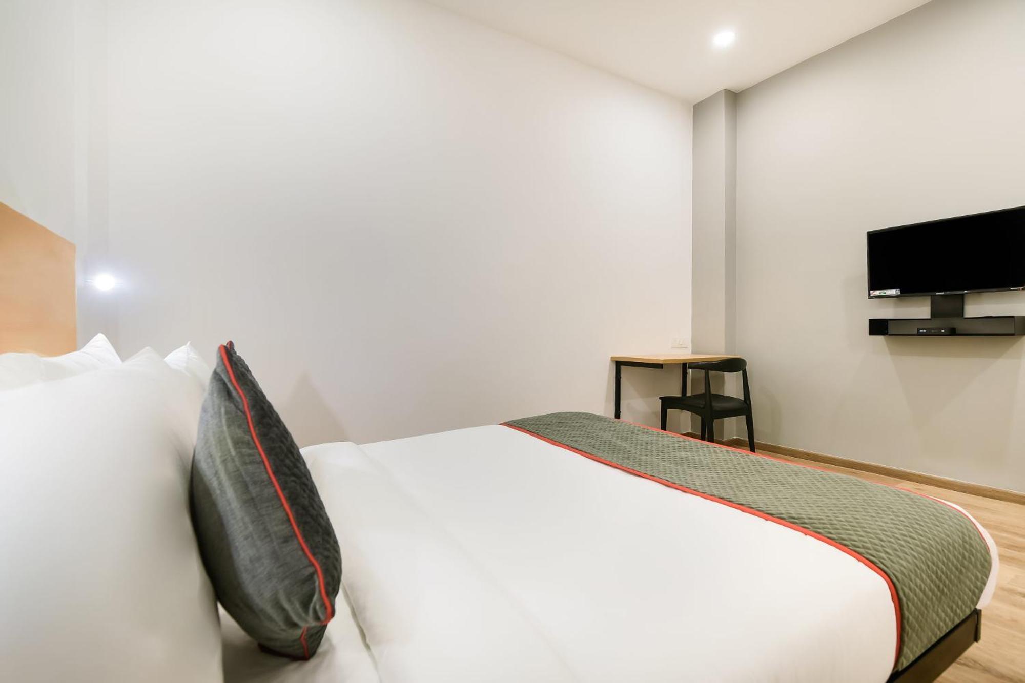 Hotel Townhouse The Awadh Airport Near Chaudhary Charan Singh International Airport Bijnaur Zewnętrze zdjęcie